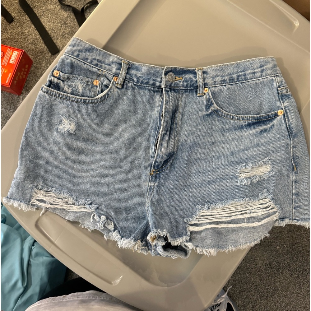 Love Tree Ripped Jean Shorts Sz M